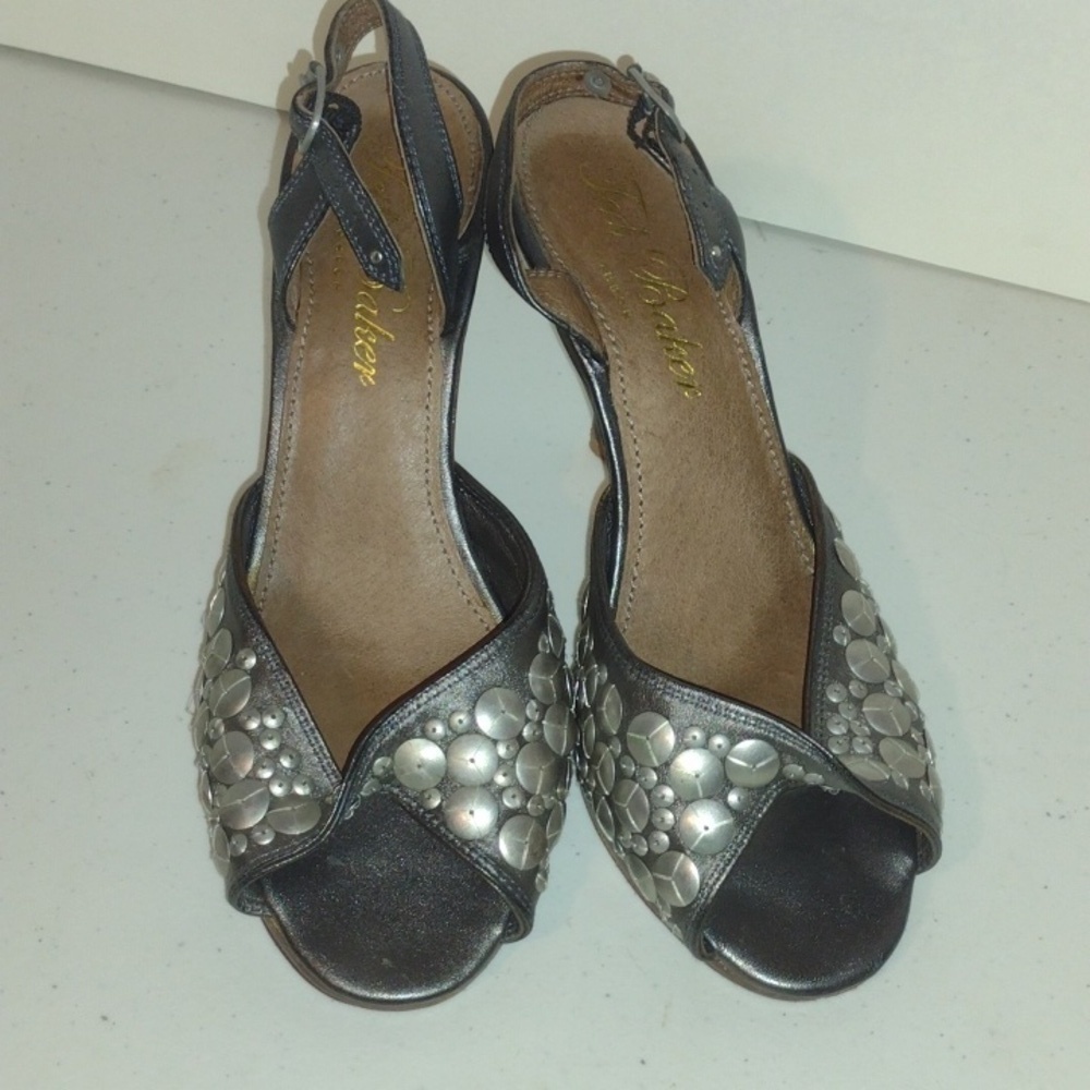 Ted Baker grey leather studded peep toes shoes size 7